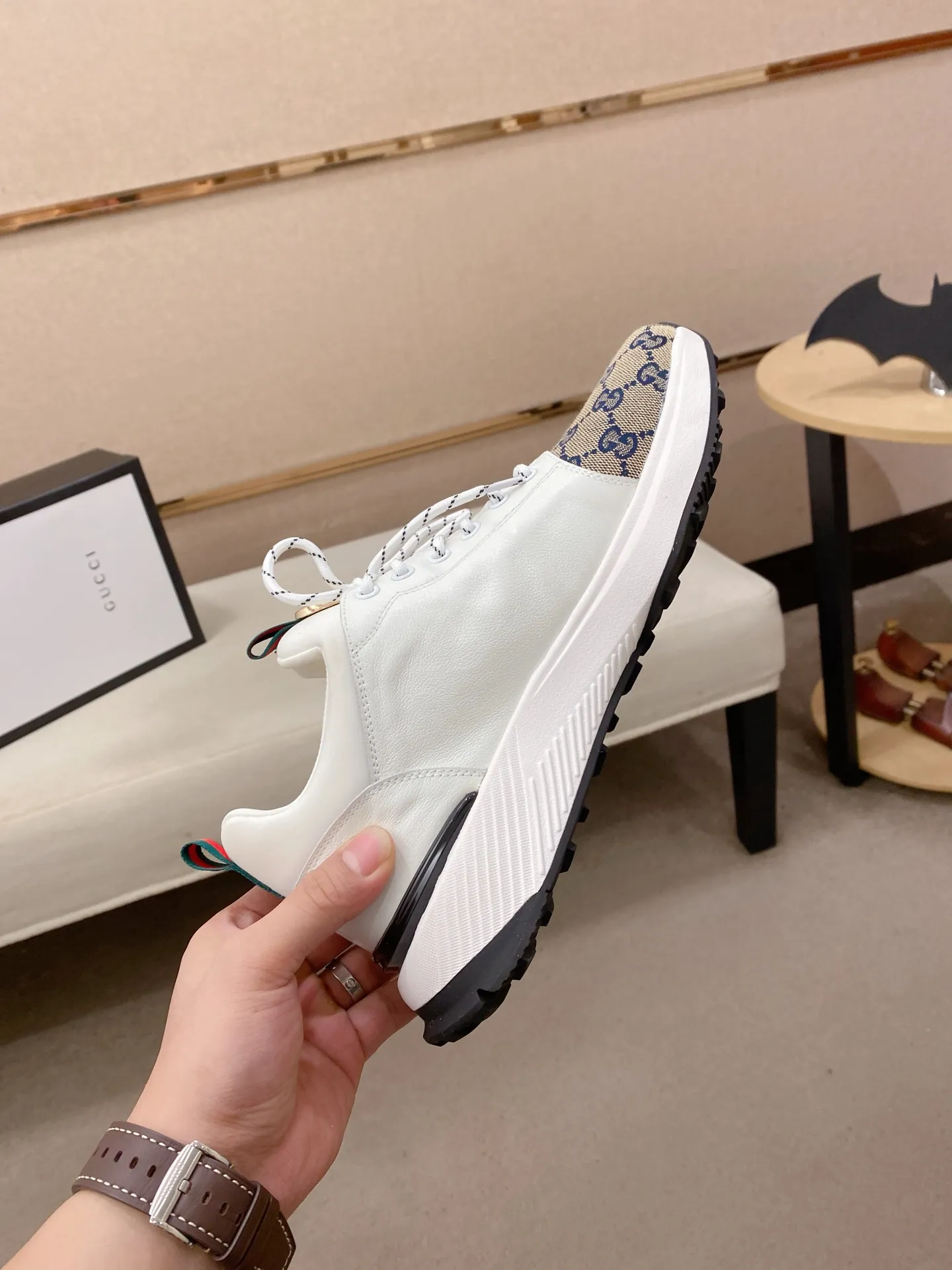 Men's clothing and shoes💰:462💰 (GUCCI) The latest model from the official website🎁🎁Casual and fashionable men's shoes👟, hot style💥The version is simple and elegant, exclusive for trendy men. The unique latest brand elements from the official website👑Original Gucci decoration, fashionable and generous, the fabric is original cowhide ✅Mesh breathable lining, the official website specifies wear-resistant casual outsole, the classic model is taken in kind at the counter🎬38-44 (can be customized for 45 non-refundable)